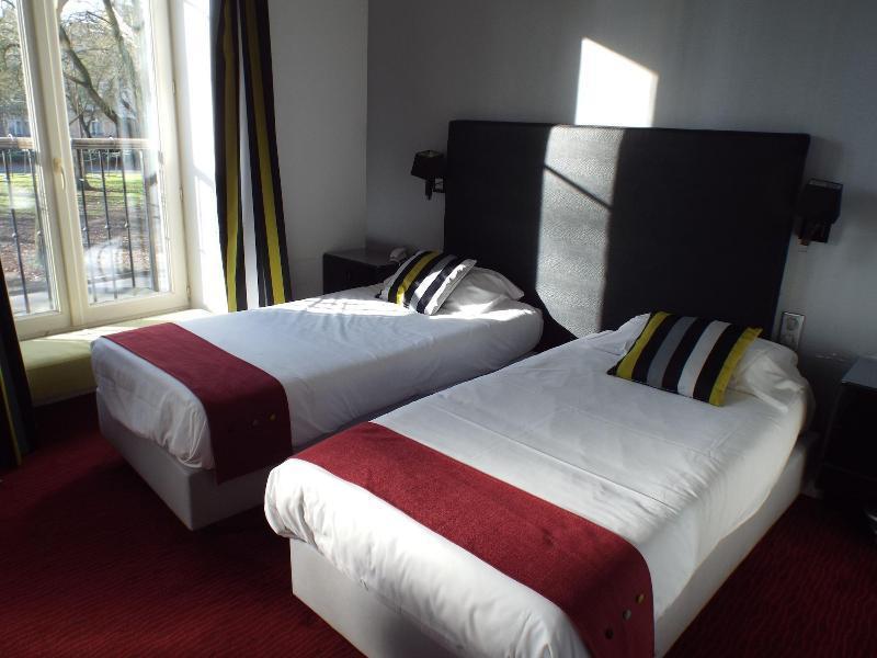 Logis Hotel Saint Martin Orleans Ngoại thất bức ảnh