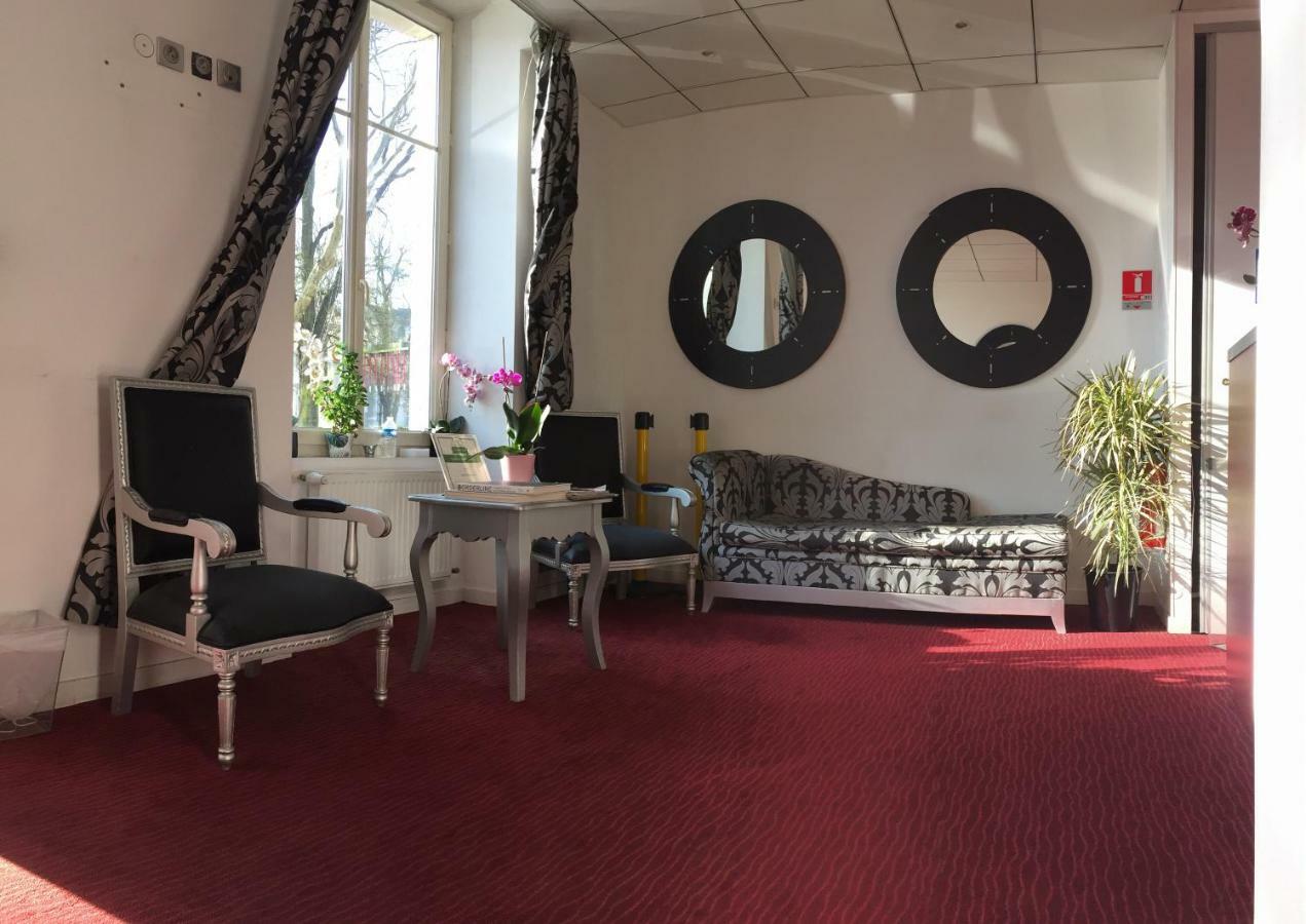 Logis Hotel Saint Martin Orleans Ngoại thất bức ảnh